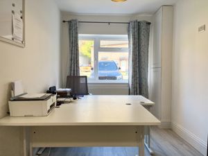 Photo 25- click for photo gallery